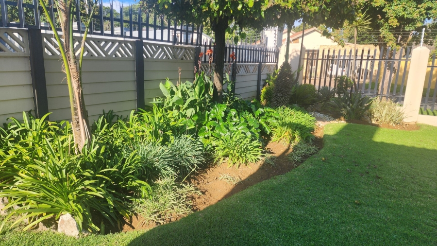 3 Bedroom Property for Sale in Discovery Gauteng