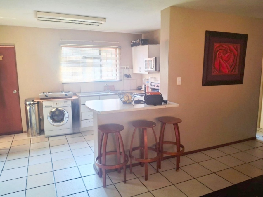 2 Bedroom Property for Sale in Mountain View Gauteng
