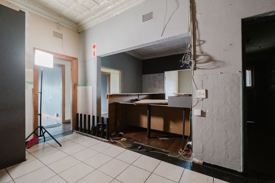  Bedroom Property for Sale in New Redruth Gauteng