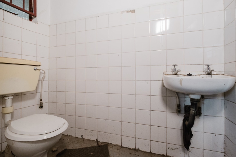  Bedroom Property for Sale in New Redruth Gauteng