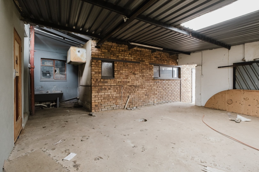  Bedroom Property for Sale in New Redruth Gauteng