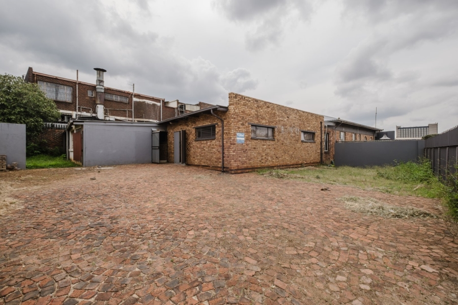  Bedroom Property for Sale in New Redruth Gauteng