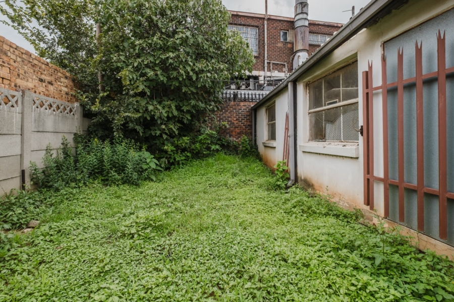  Bedroom Property for Sale in New Redruth Gauteng