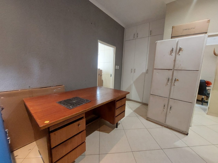 To Let 2 Bedroom Property for Rent in Glenvista Gauteng