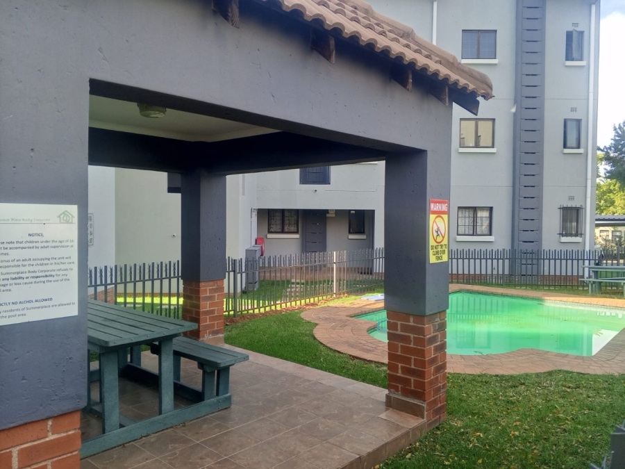 1 Bedroom Property for Sale in Kosmosdal Gauteng