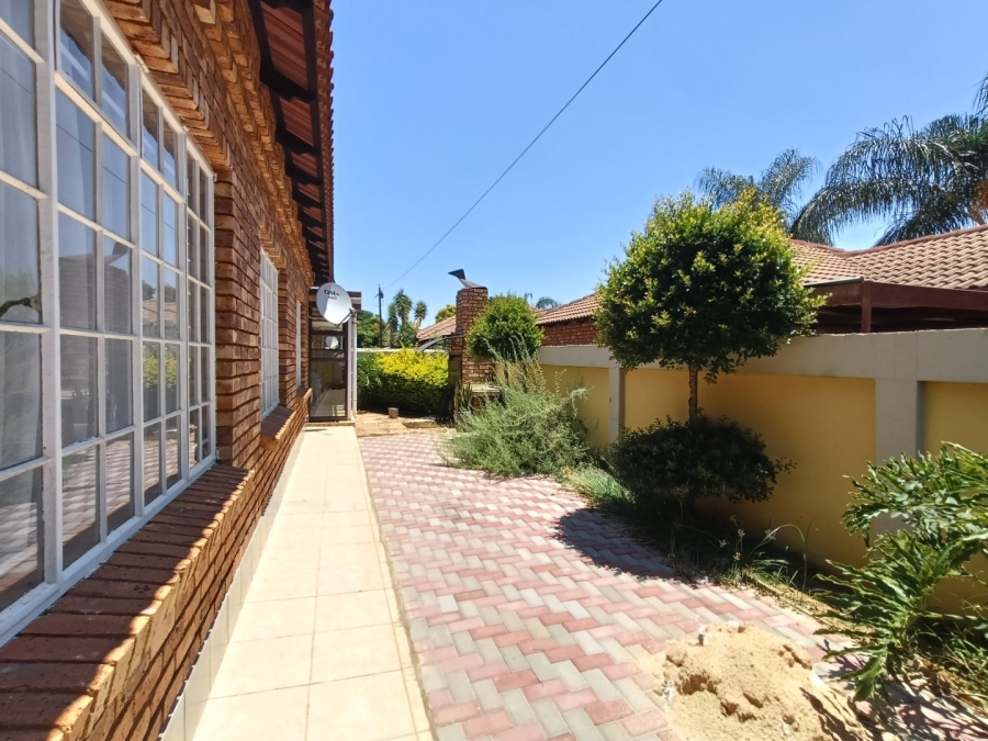 3 Bedroom Property for Sale in Theresa Park Gauteng