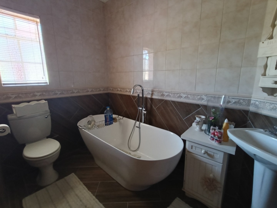 3 Bedroom Property for Sale in Theresa Park Gauteng