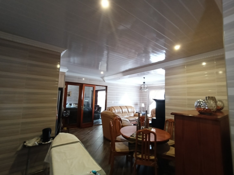 3 Bedroom Property for Sale in Theresa Park Gauteng