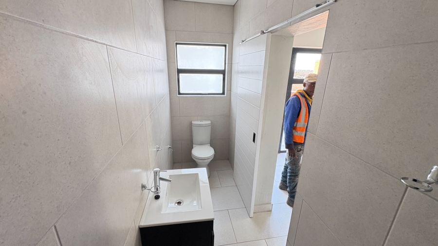 To Let 2 Bedroom Property for Rent in Bartlett Gauteng