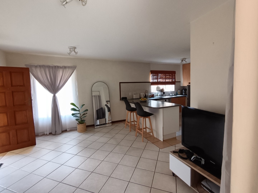 2 Bedroom Property for Sale in Monavoni A H Gauteng