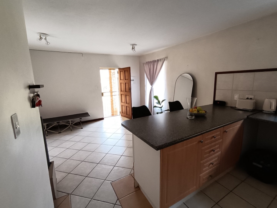 2 Bedroom Property for Sale in Monavoni A H Gauteng