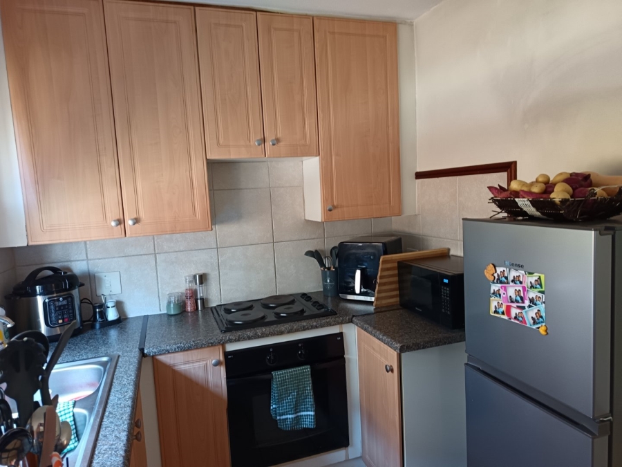 2 Bedroom Property for Sale in Monavoni A H Gauteng