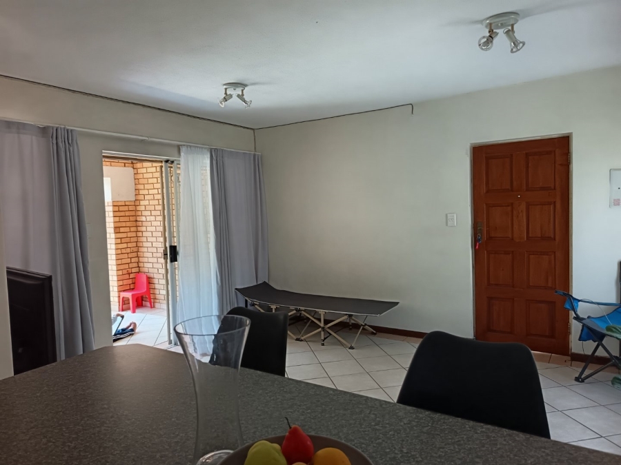 2 Bedroom Property for Sale in Monavoni A H Gauteng