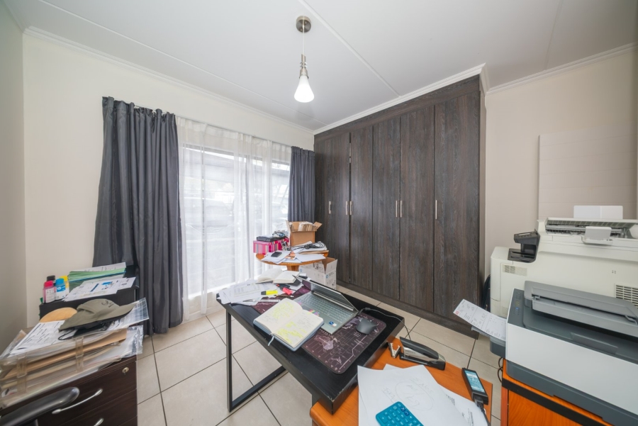 3 Bedroom Property for Sale in Modderfontein Gauteng