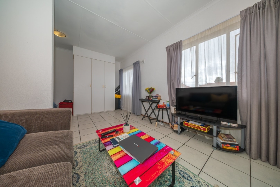 1 Bedroom Property for Sale in Eden Glen Gauteng