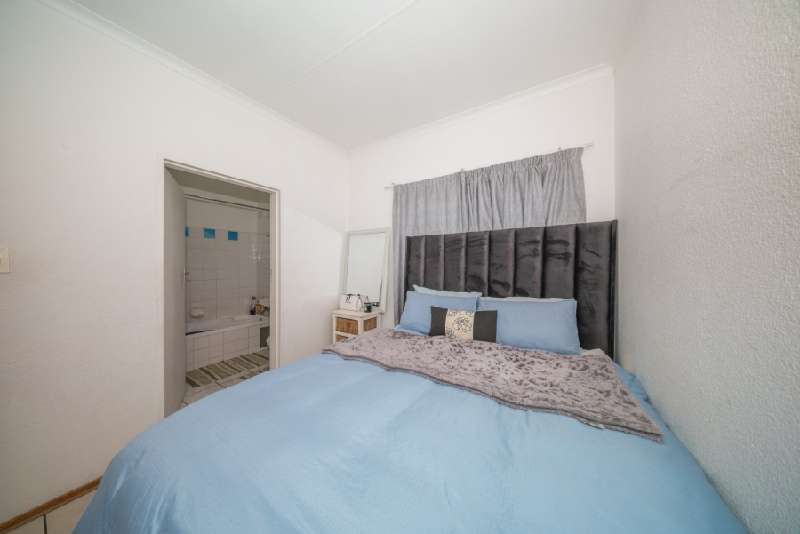 1 Bedroom Property for Sale in Eden Glen Gauteng