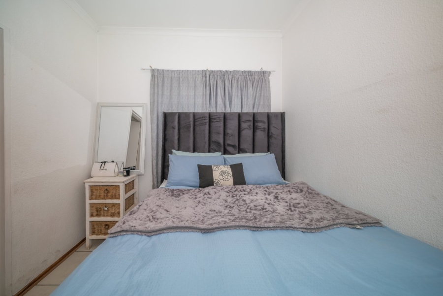 1 Bedroom Property for Sale in Eden Glen Gauteng