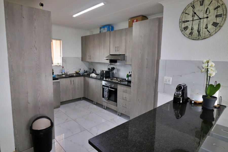 2 Bedroom Property for Sale in Primrose Hill Gauteng