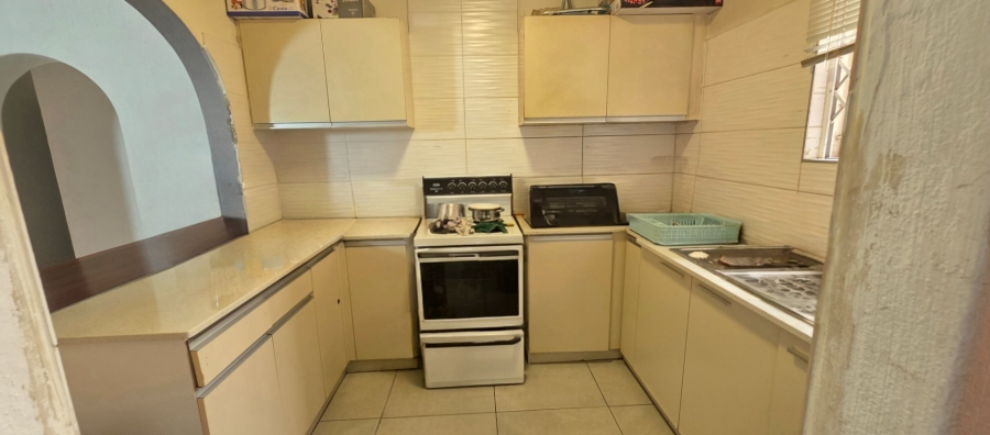 2 Bedroom Property for Sale in Erasmia Gauteng
