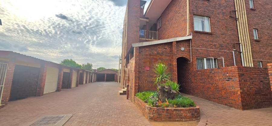 2 Bedroom Property for Sale in Erasmia Gauteng
