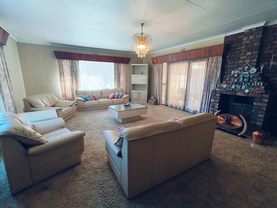 Commercial Property for Sale in Raslouw A H Gauteng