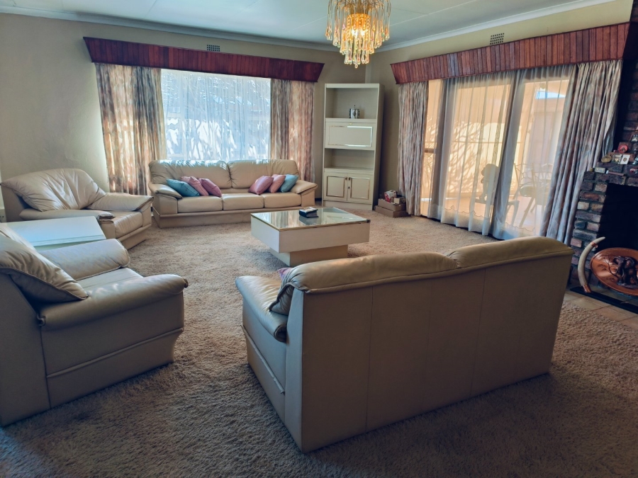 Commercial Property for Sale in Raslouw A H Gauteng