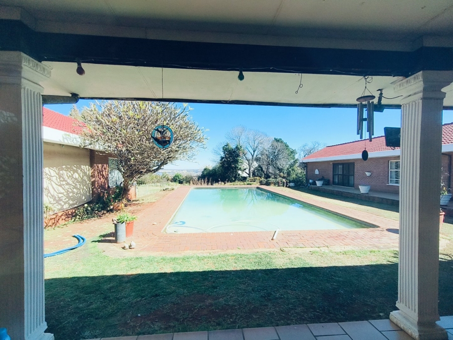 Commercial Property for Sale in Raslouw A H Gauteng