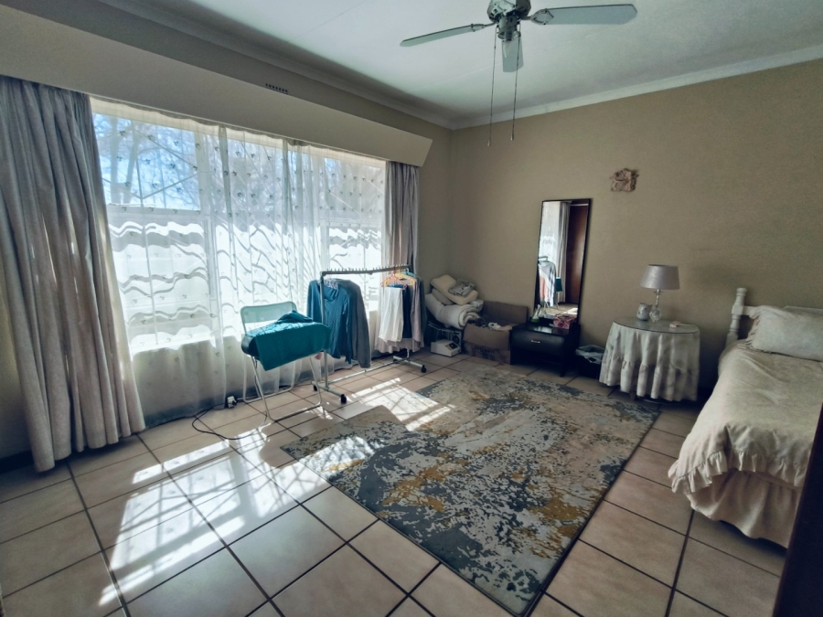 Commercial Property for Sale in Raslouw A H Gauteng