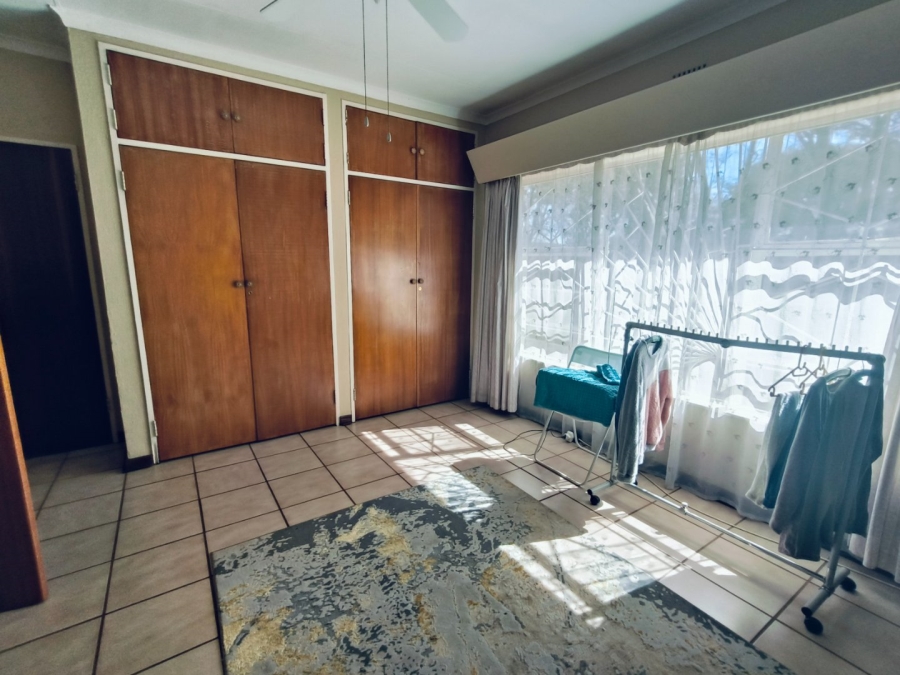 Commercial Property for Sale in Raslouw A H Gauteng