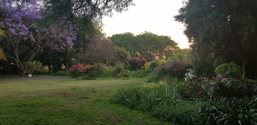 Commercial Property for Sale in Raslouw A H Gauteng