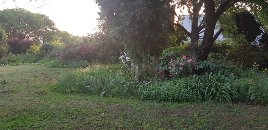 Commercial Property for Sale in Raslouw A H Gauteng