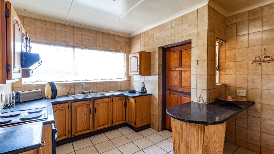 3 Bedroom Property for Sale in Glenanda Gauteng