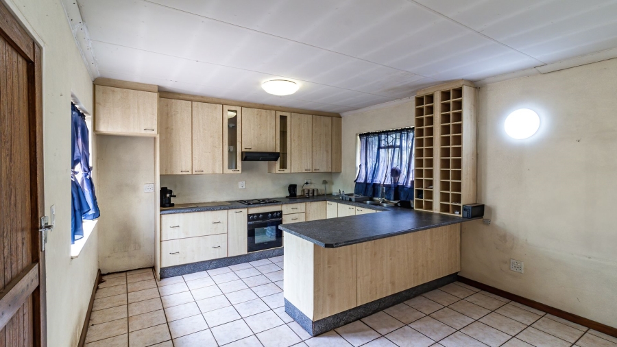 3 Bedroom Property for Sale in Glenanda Gauteng