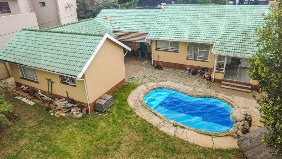 3 Bedroom Property for Sale in Glenanda Gauteng