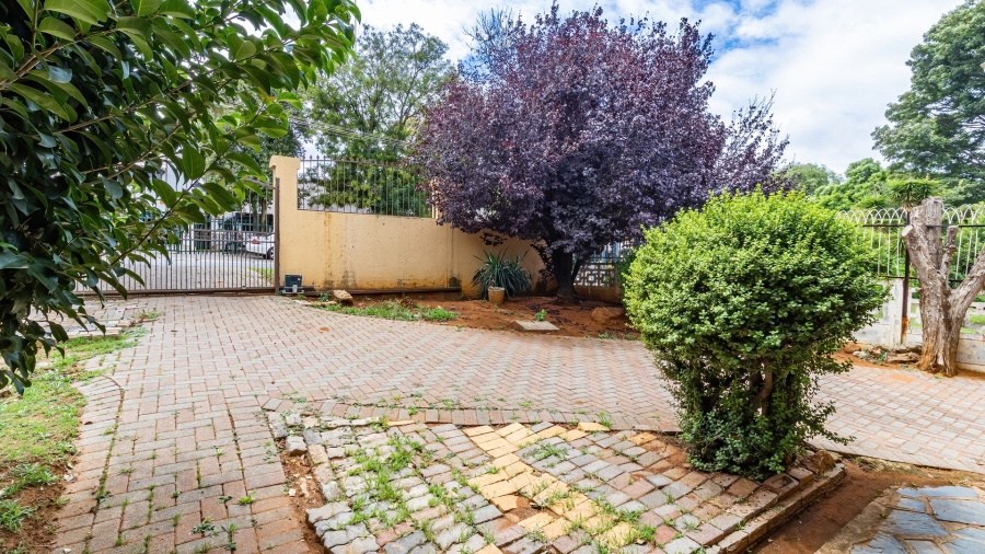 3 Bedroom Property for Sale in Glenanda Gauteng