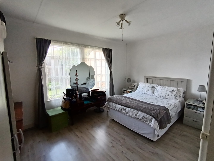 2 Bedroom Property for Sale in The Reeds Gauteng