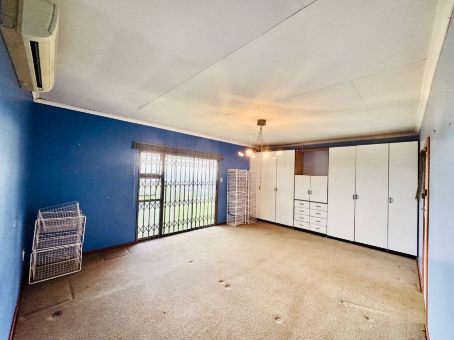 7 Bedroom Property for Sale in Kensington Gauteng