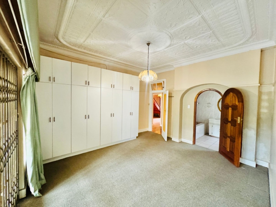 7 Bedroom Property for Sale in Kensington Gauteng