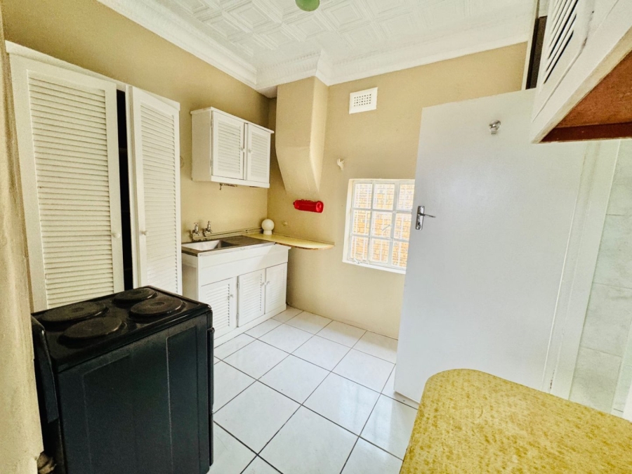 7 Bedroom Property for Sale in Kensington Gauteng