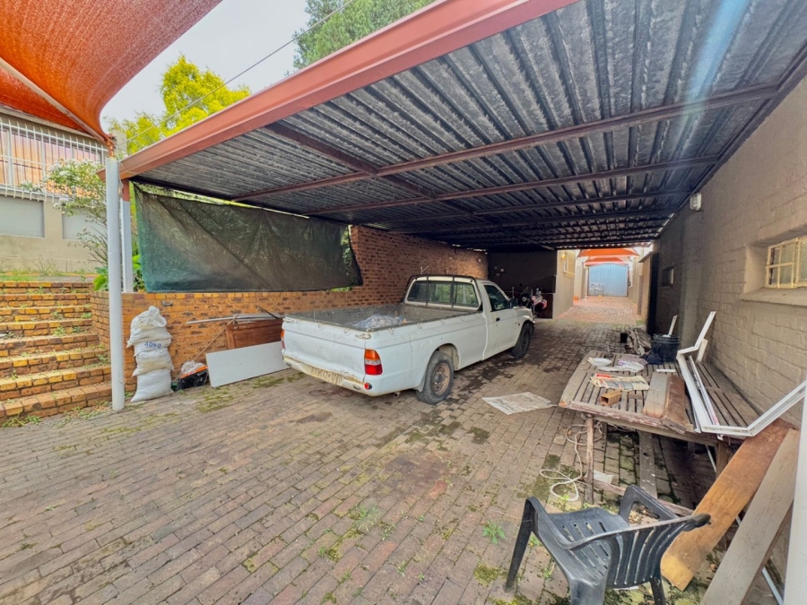 7 Bedroom Property for Sale in Kensington Gauteng