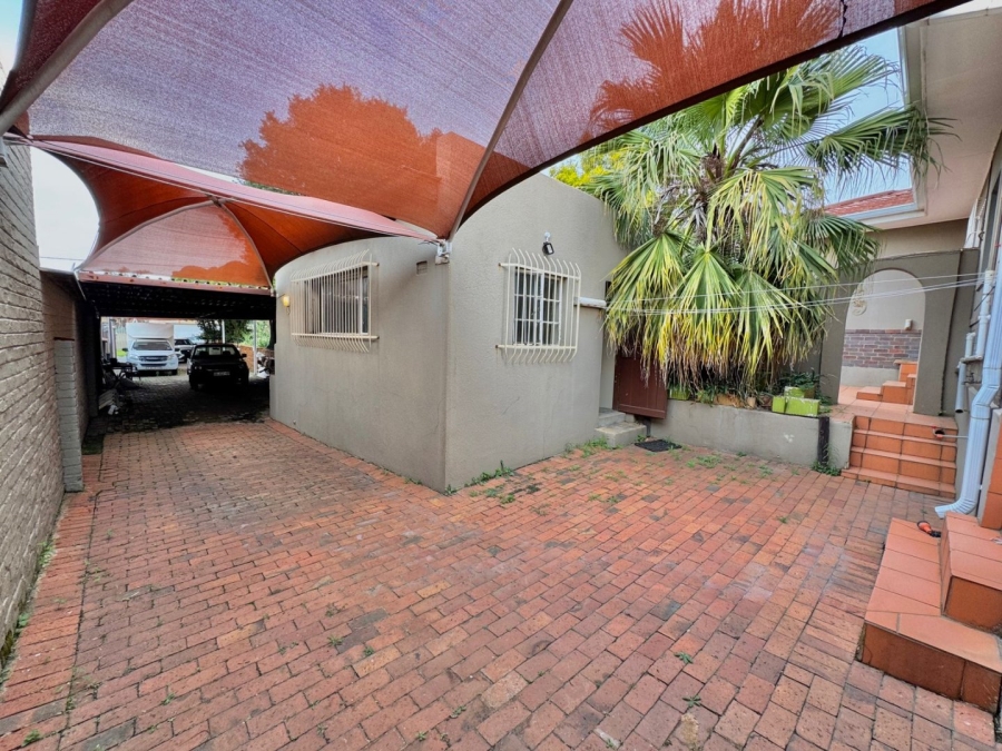 7 Bedroom Property for Sale in Kensington Gauteng