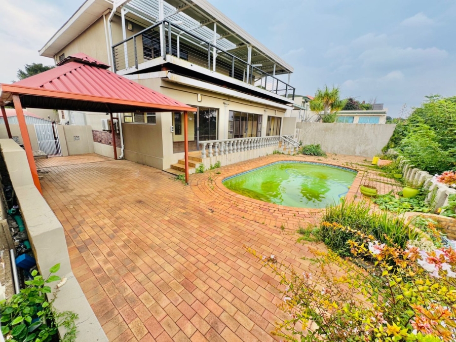 7 Bedroom Property for Sale in Kensington Gauteng