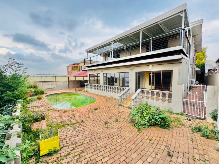 7 Bedroom Property for Sale in Kensington Gauteng
