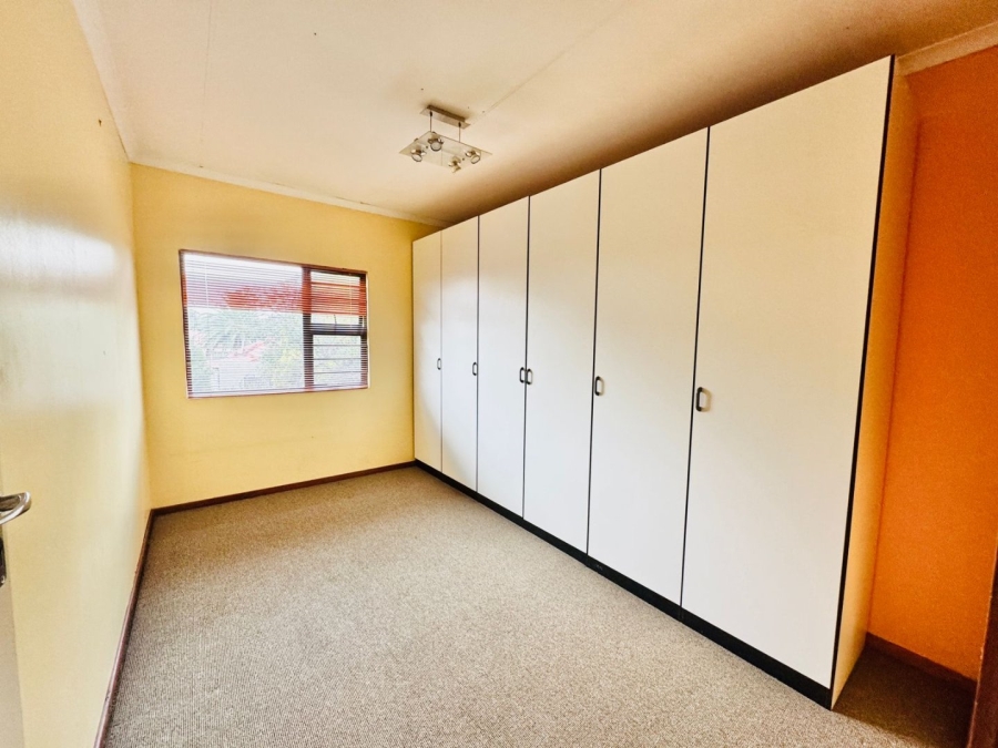 7 Bedroom Property for Sale in Kensington Gauteng