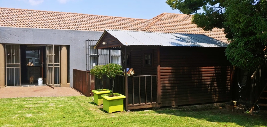 20 Bedroom Property for Sale in Bredell Gauteng