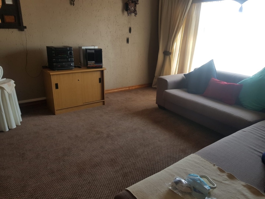 20 Bedroom Property for Sale in Bredell Gauteng