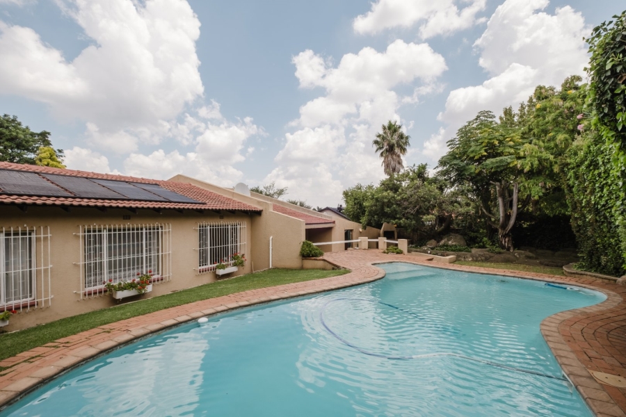 3 Bedroom Property for Sale in Glenvista Gauteng