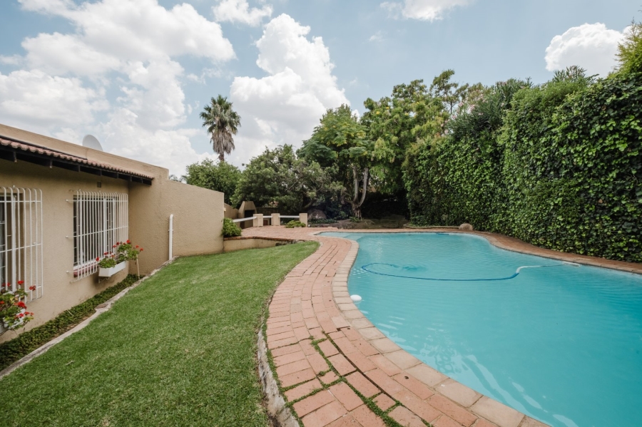 3 Bedroom Property for Sale in Glenvista Gauteng