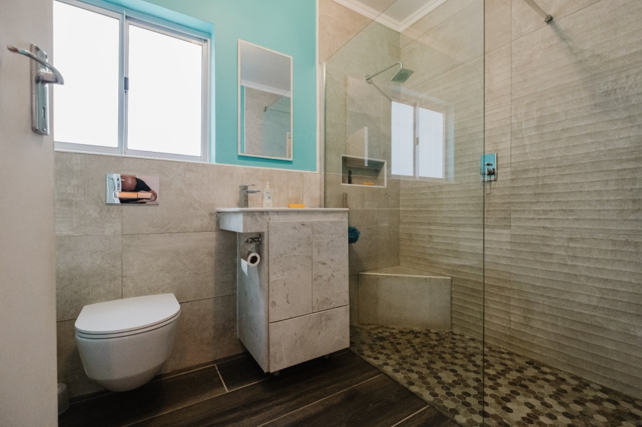 3 Bedroom Property for Sale in Glenvista Gauteng