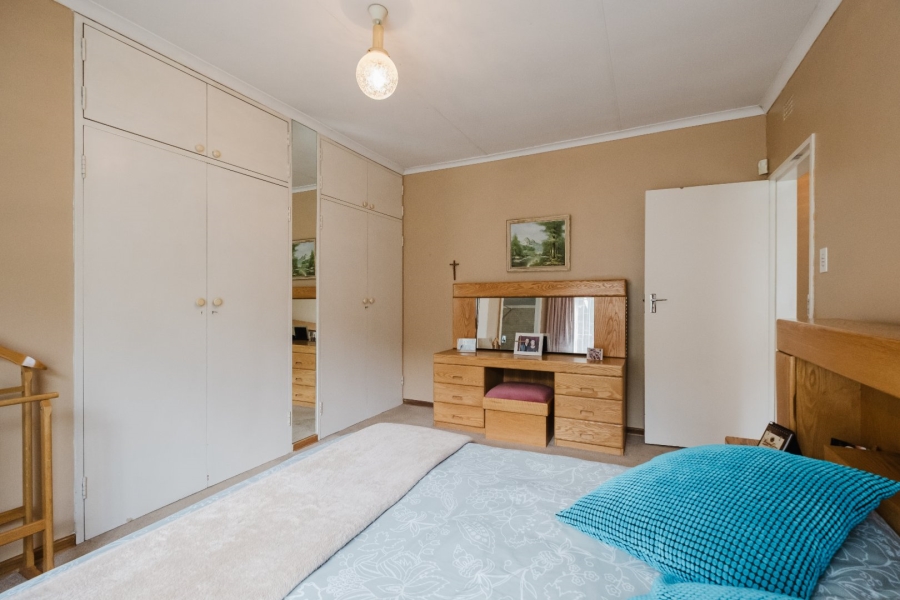 3 Bedroom Property for Sale in Glenvista Gauteng